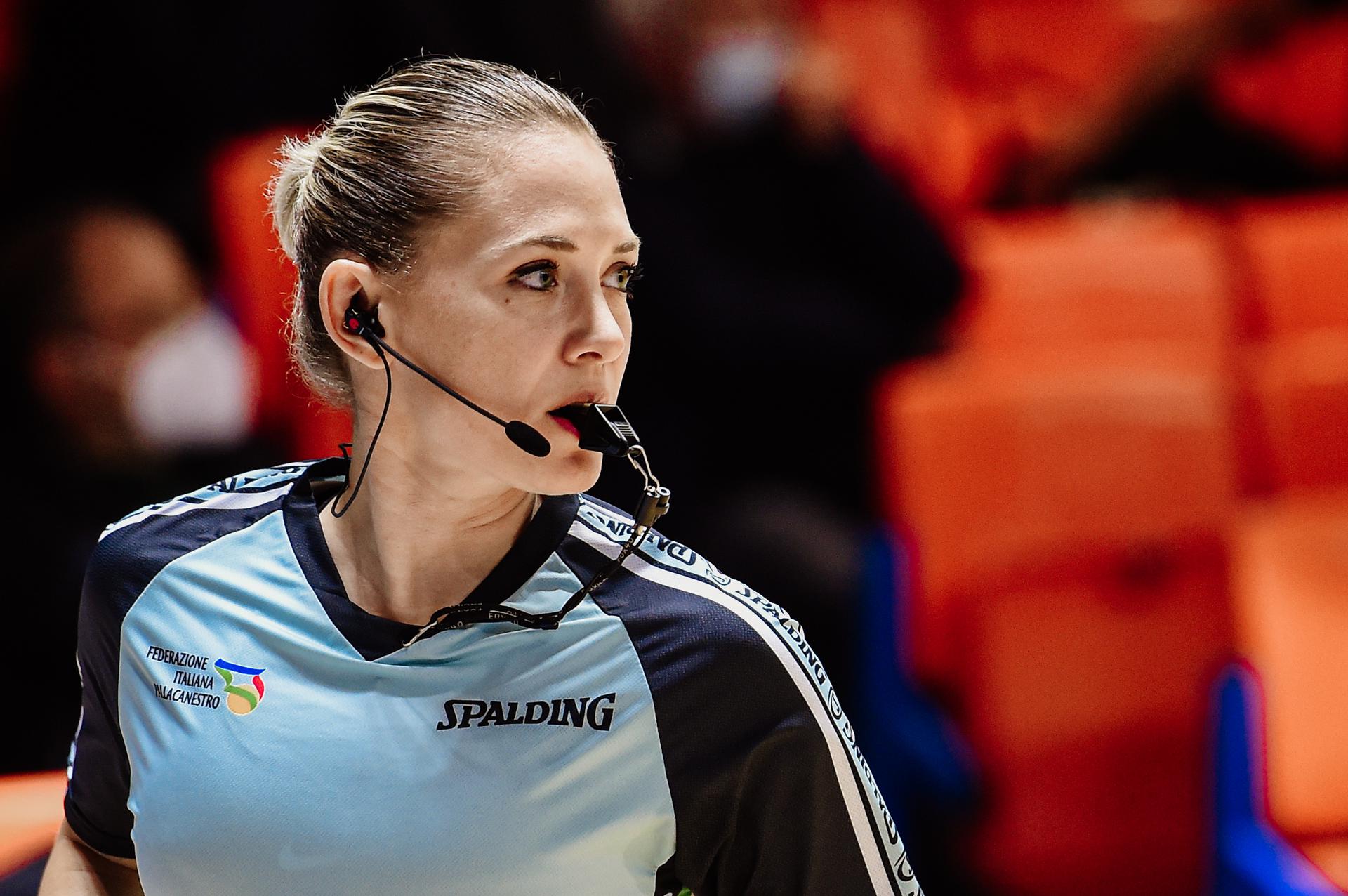 Silvia Marziali: arbitro di basket maschile